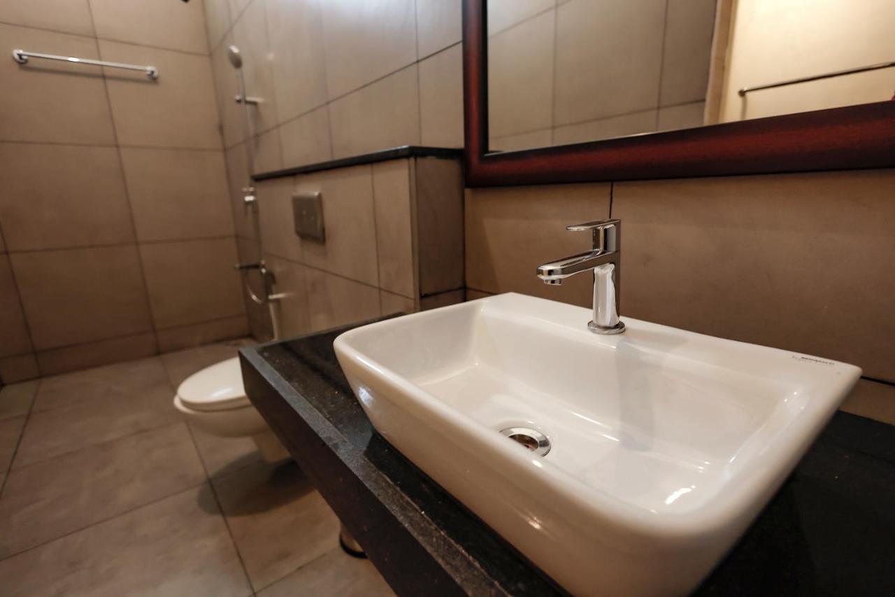 Falcon Suites Whitefield Bangalore Esterno foto