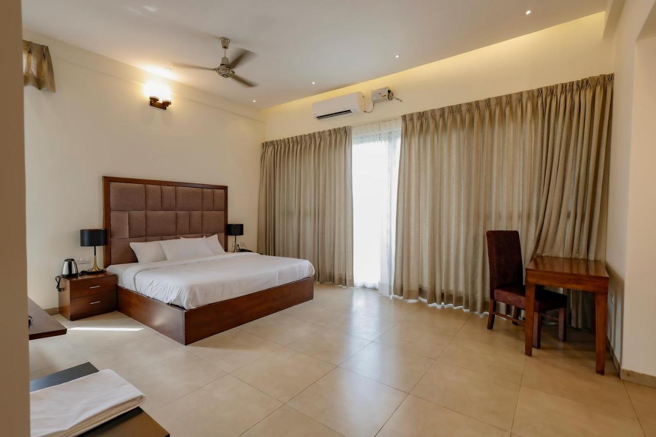 Falcon Suites Whitefield Bangalore Esterno foto